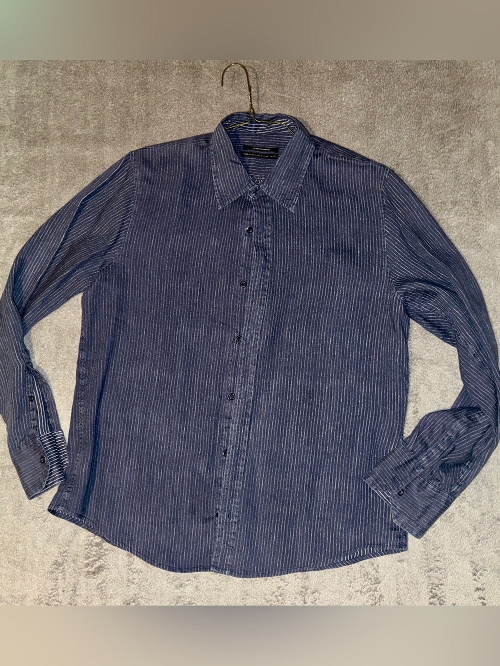 Club Monaco 100% Linen Blue Pinstripe Button-Up Shirt